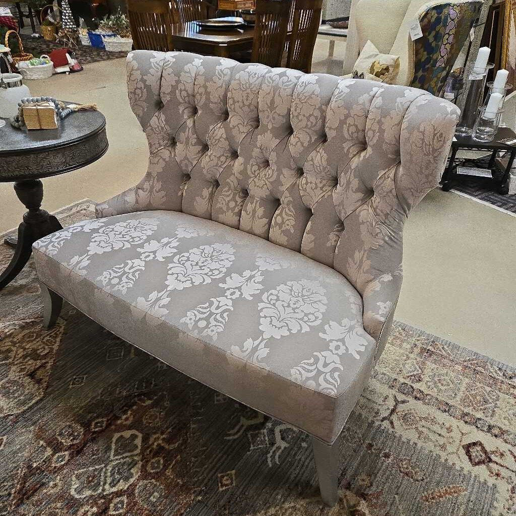 SILVER/GREY LOVE SEAT