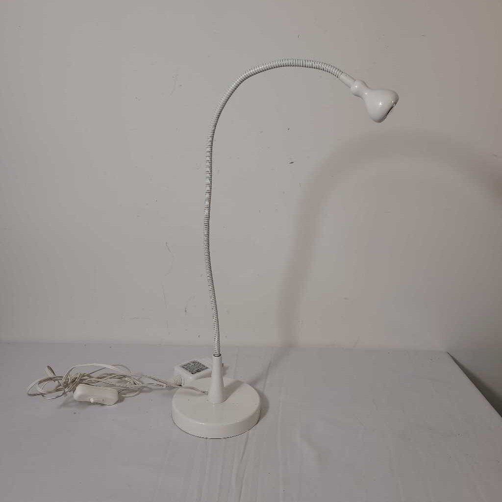 GOOSE NECK LAMP