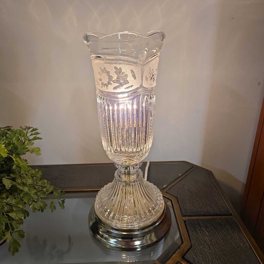 GLASS TABLE LAMP