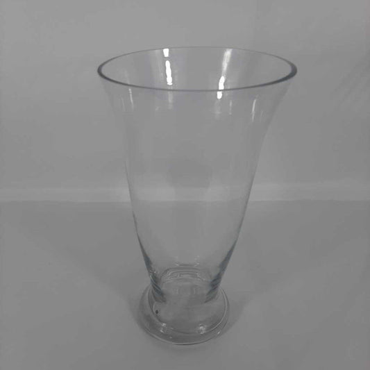 GLASS VASE