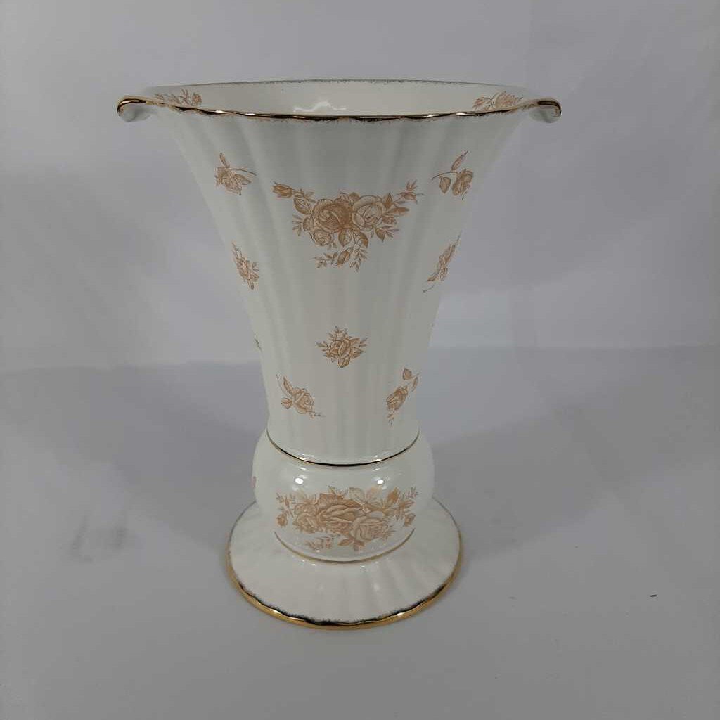ROYAL ALBERT OLD COUNTRY ROSES GOLD VASE