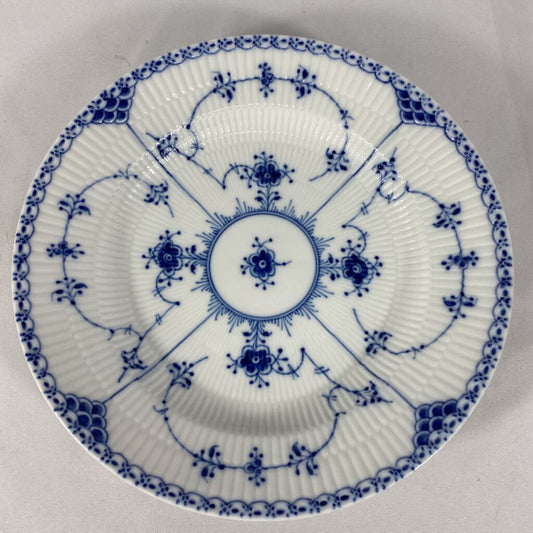 ROYAL COPENHAGEN BLUE FLUTED HALF-LACE BOWL