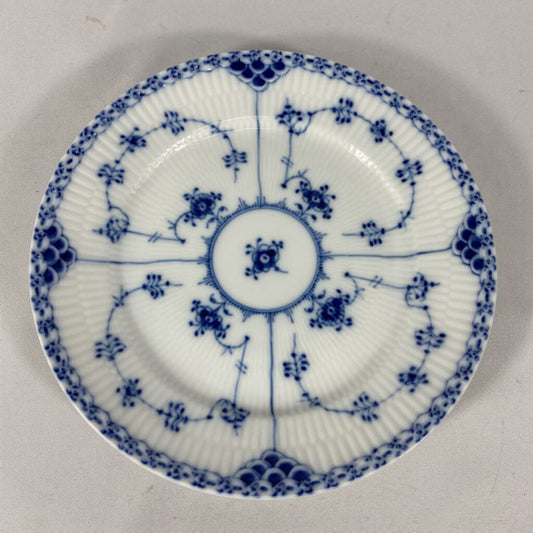 ROYAL COPENHAGEN BLUE FLUTED HALF-LACE SALAD PLATE