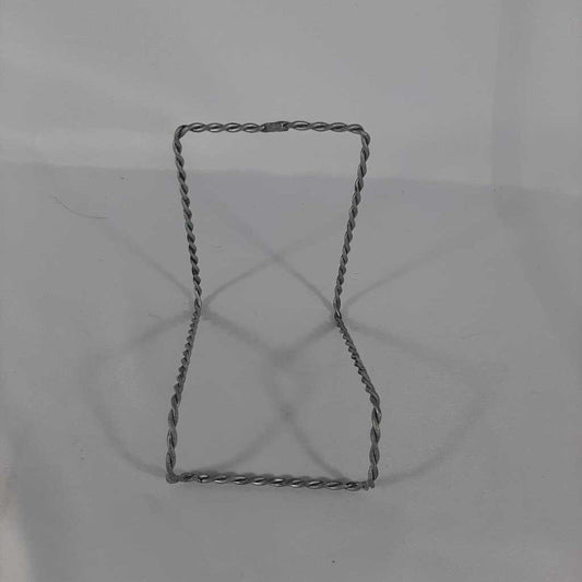 WIRE PICTURE HOLDER