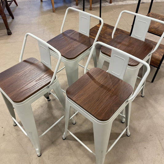 SET/4 26" SALEH BAR STOOLS