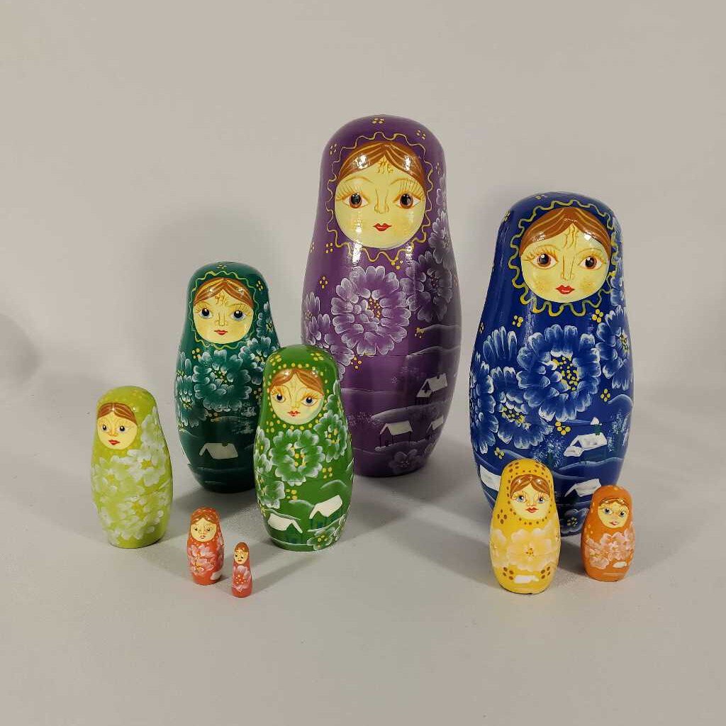 9 PC NESTING DOLLS