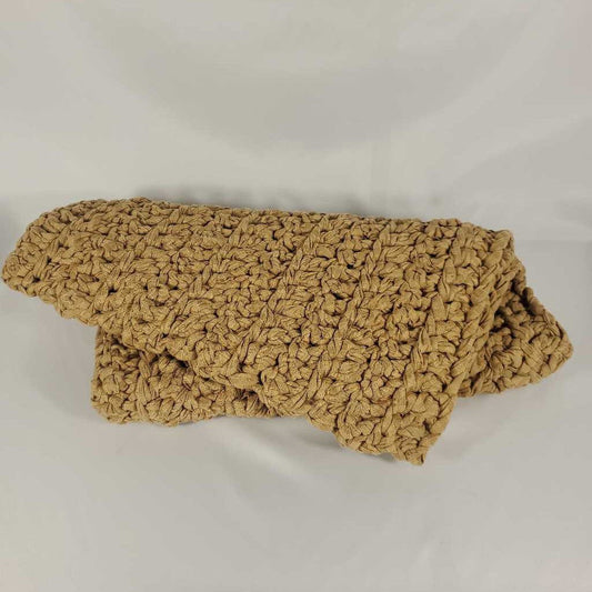 BEIGE CROCHET SCATTER MAT