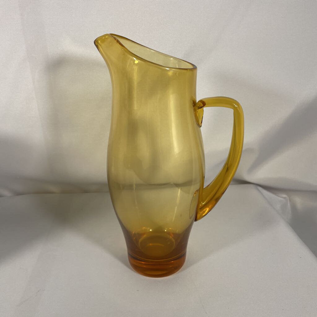 YELLOW GLASS PITCHER