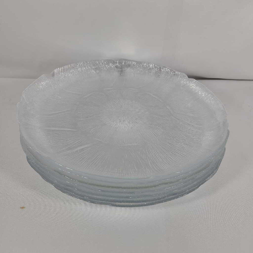 S 7 ARCOROC FLEUR GLASS DINNER PLATES Next Time Around