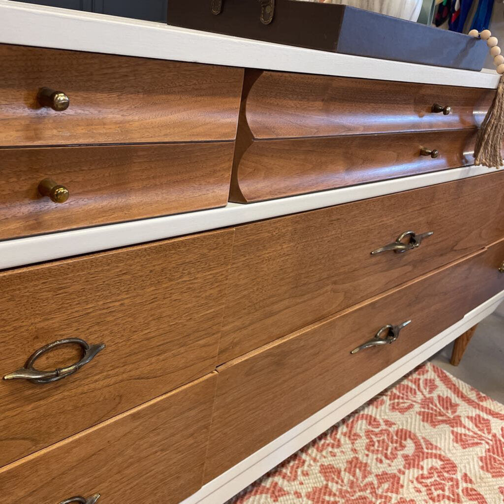 NEWLY PAINTED 9 DRAWER DRESSER