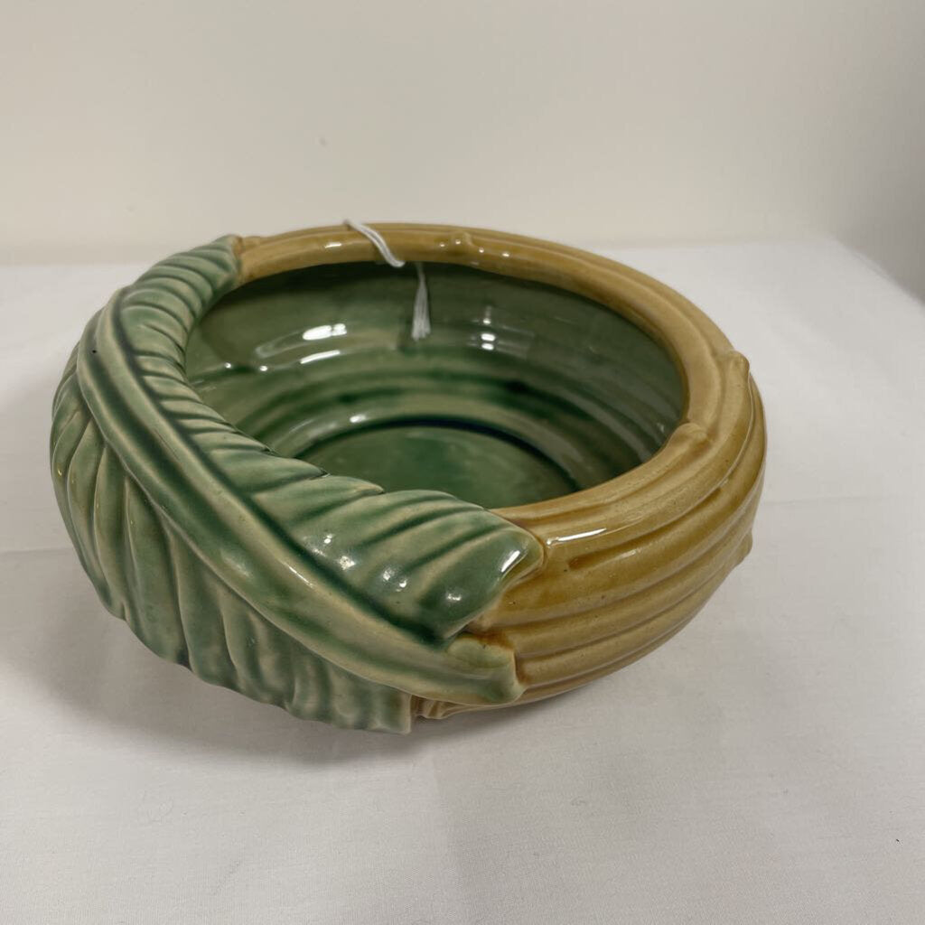 VTG MAJOLICA ART POTTERY 7" POT