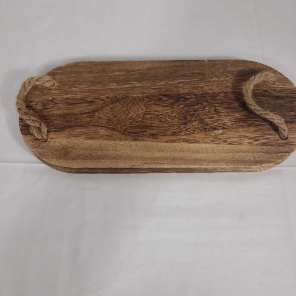 OVAL WOOD BOARD W/ROPE HANDLES