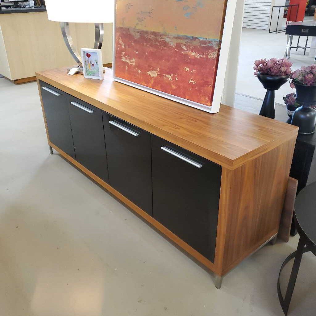 CREDENZA