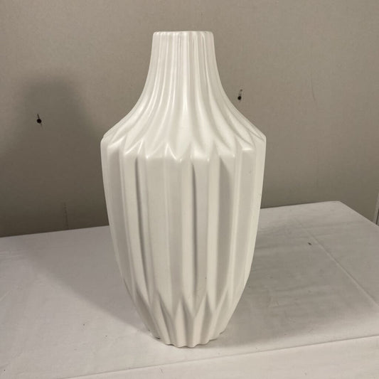 WHITE TAPERED VASE