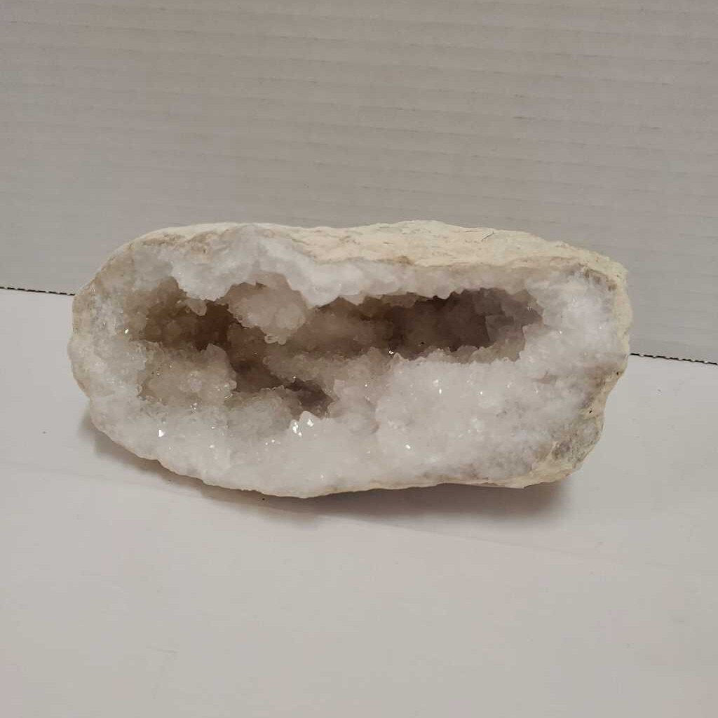 LARGE MOROCCO GEODE