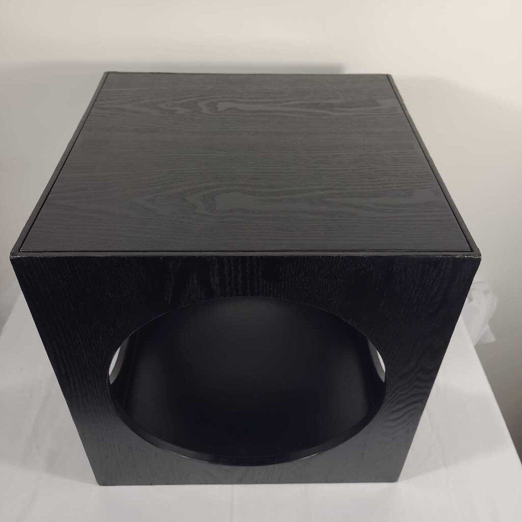 LG CUBE W/CUTOUT END TABLE