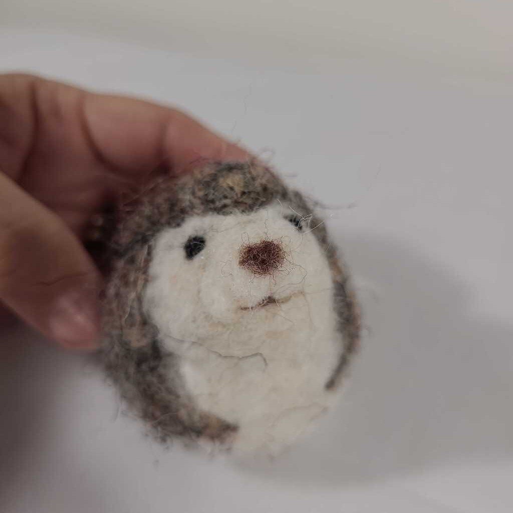 HANDMADE FELT HEDGEHOG