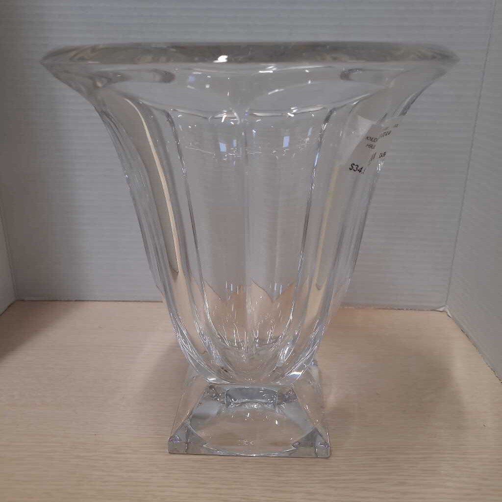 HW VASE FLUTED GLASS