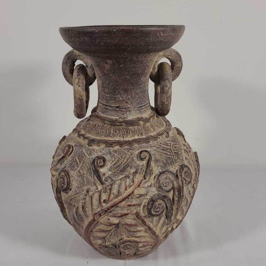 CLAY POTTERY VASE