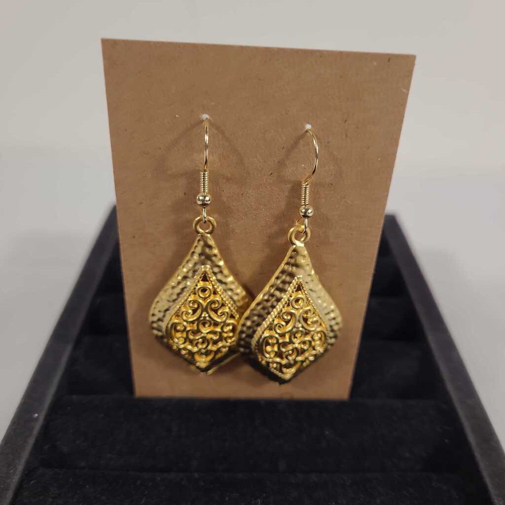 FANCY EARRINGS~GP