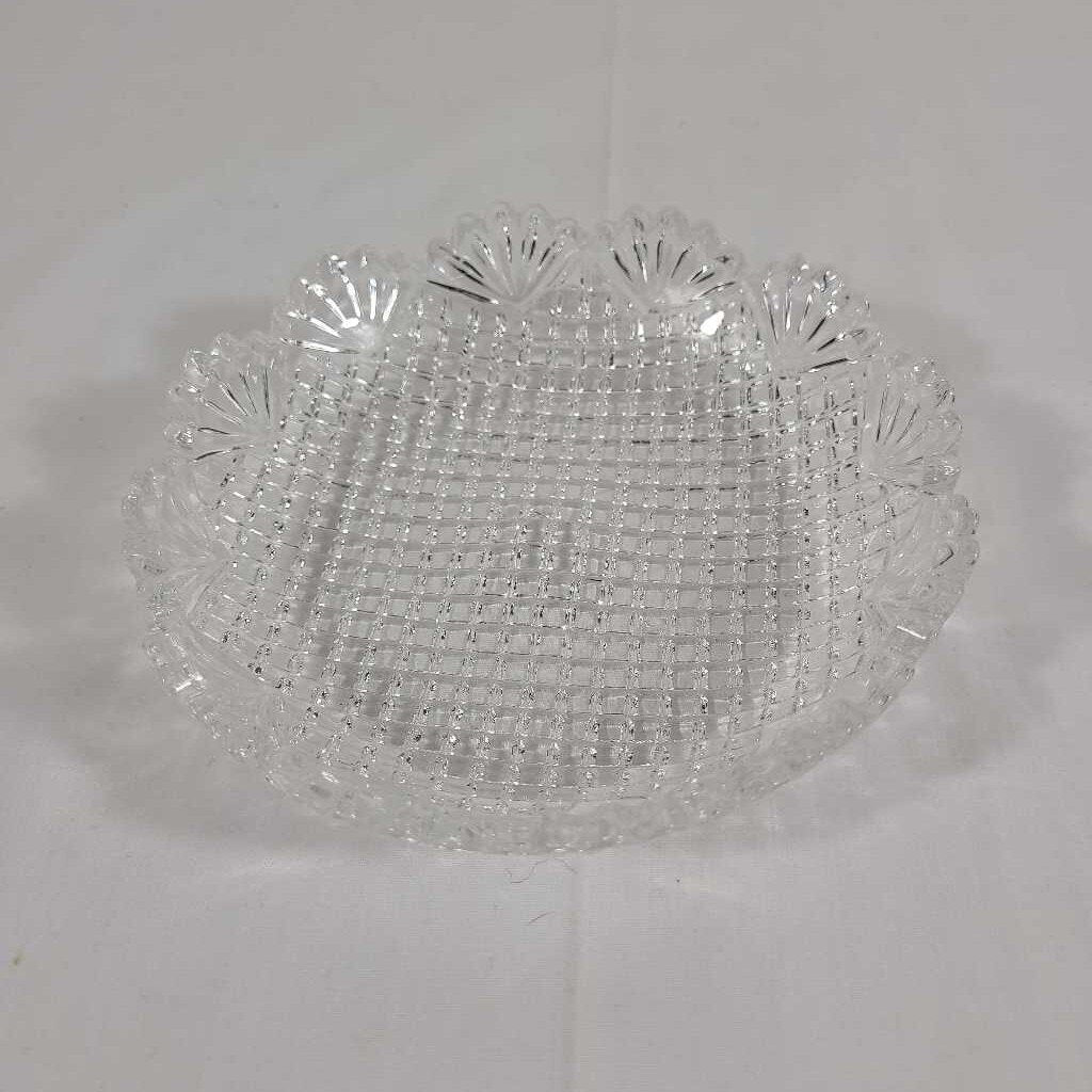 6" ROUND AMERICAN CUT GLASS DISH