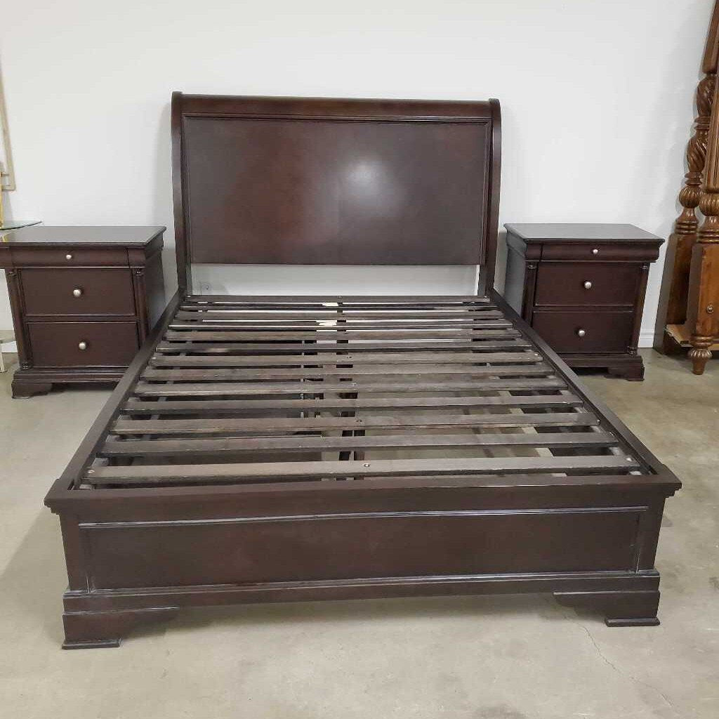 ASHLEY QUEEN SLEIGH BED W/STORAGE