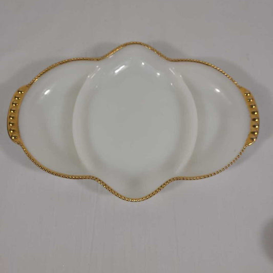 VTG WHITE FIRE KING OVAL MILK GLASS DISH