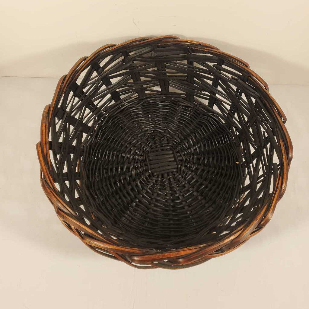 ROUND RATTAN BASKET