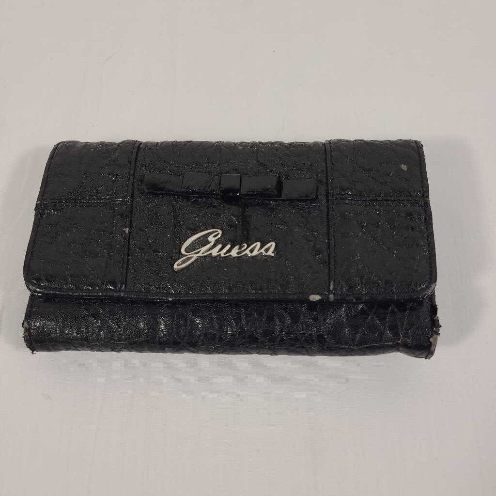 BLACK GUESS WALLET