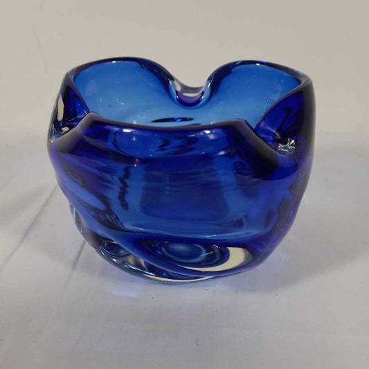 BLUE GLASS DISH